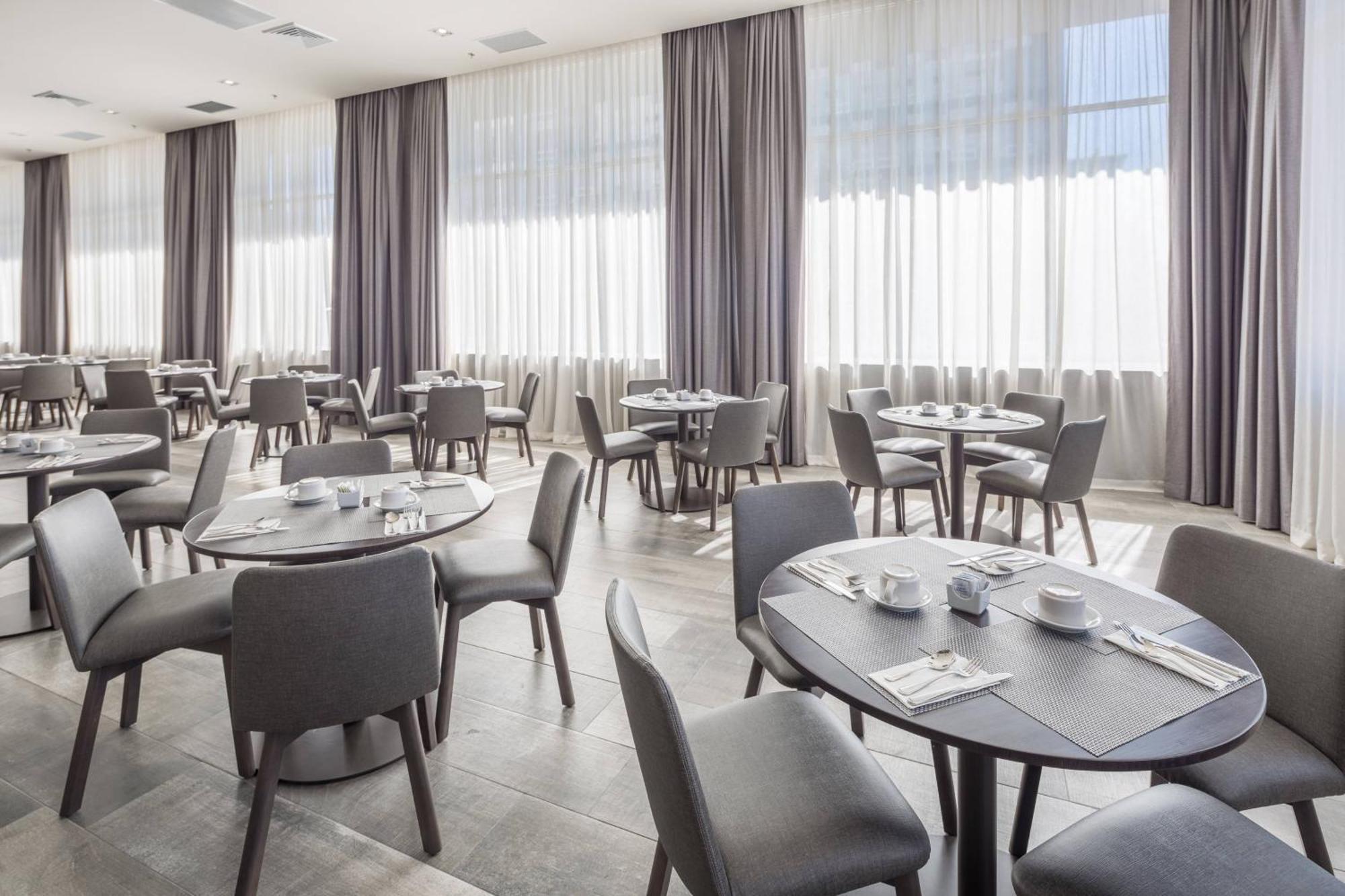 Готель Courtyard By Marriott Чіуауа Екстер'єр фото